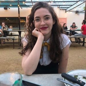 Meet your Posher, Abby